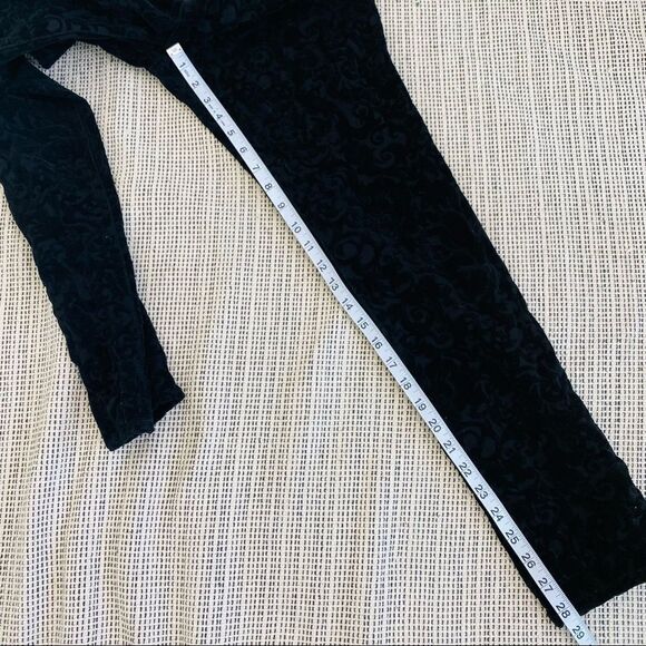 NYDJ black velvet flocked damask pants with stretch size 8 - Picture 6 of 8